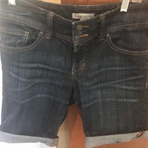 Lou denim short size 4